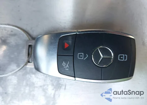 2019 Mercedes-Benz C 300 из США, поврежденный, VIN 55SWF8DB1KU305304